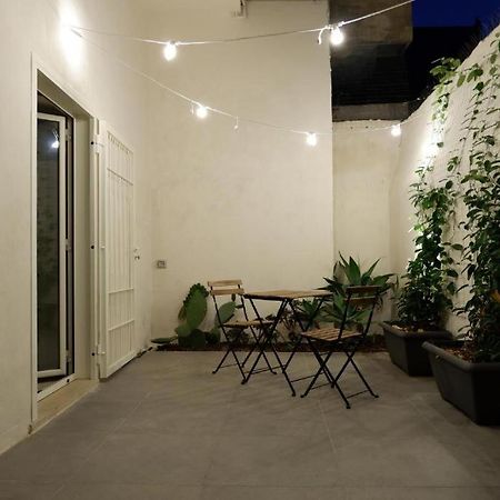 Dante'S Patio Apartment Bari Luaran gambar